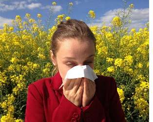 Krankheiten gefährden die Karriere und den Lebensstandard des Camgirls.