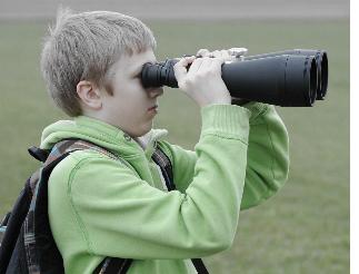 Ein Spacken mutiert zum Stalker und stalkt sein Opfer in den Wahnsinn.